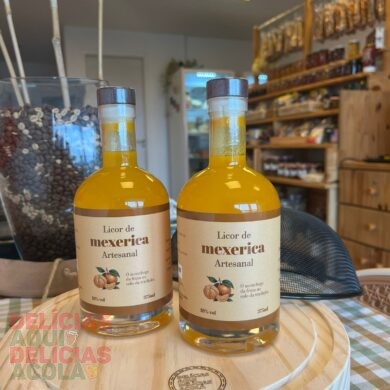 Licor de mexerica Me Lambuzei.